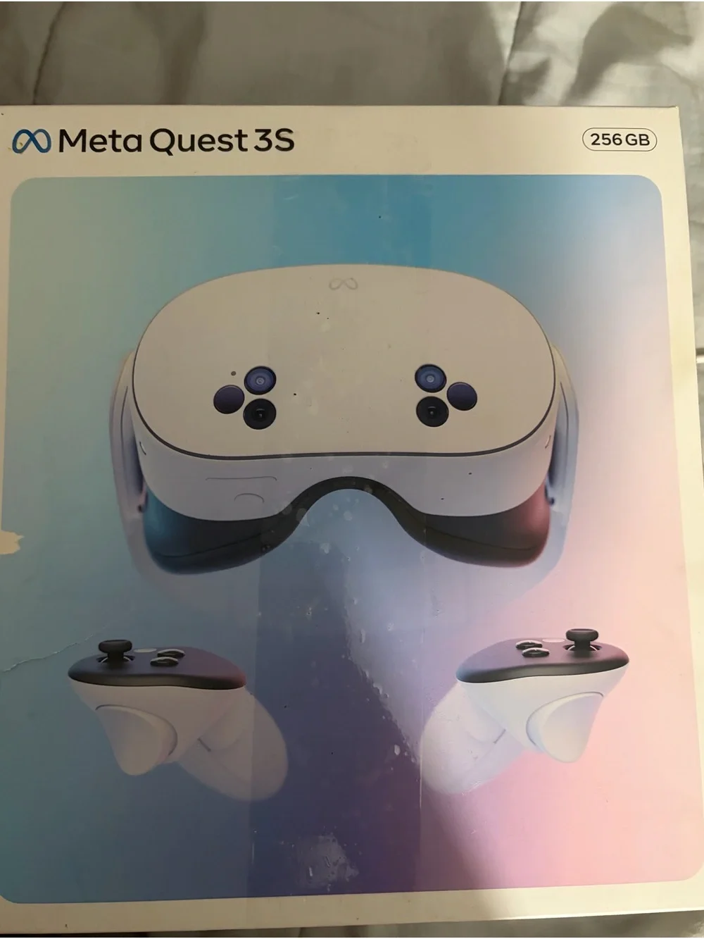 Standalone VR Headset with White Controllers - White